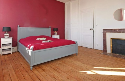 L'Aigle Cottage | Gite L'Aigle, 5 bedrooms, 12 persons