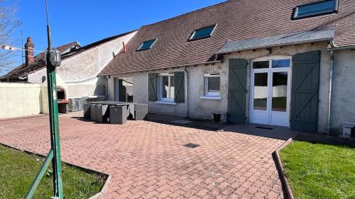 Nouan-sur-Loire House | Gite l'Escapade- 8 people- Near castles-2 hours 15 minutes from Paris