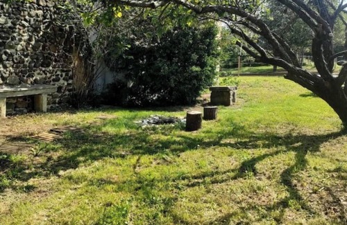 Saint-Julien-de-Coppel House | Gite LA Roche Paisible