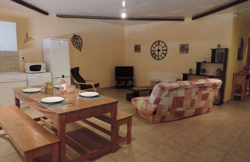 Salleles-d'Aude Apartment | Gîte le Val-Léa 2 close to the Canal du Midi and the Mediterranean coastline