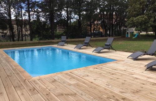 Saint-Laurent-La-Vernede Villa | gite les oliviers 10 pers piscine au calme 4 Etoiles