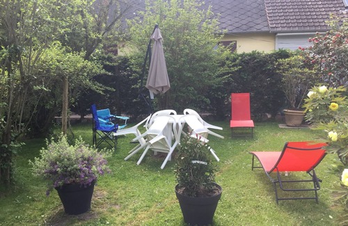 Nibas House | Gite located in the countryside