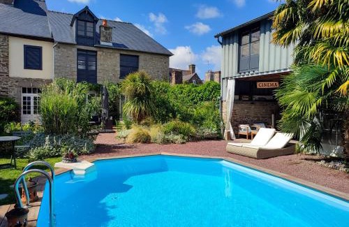 Antrain House | Gite Lodge Le 1900