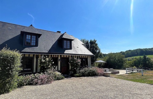 Hermival-les-Vaux Cottage | Gîte Marguerite - "Pâquerette" with 360° view, facing CERZA, 30mn from Deauville