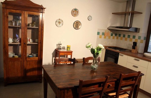 Casciano di Murlo Apartment | Gite Montemirello, with garden and swimming pool