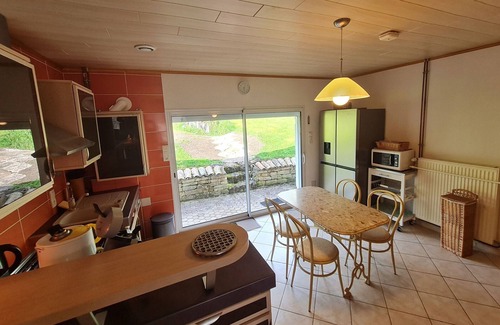 Mont-le-Vignoble Cottage | Gite Mont-le-Vignoble, 2 bedrooms, 4 persons