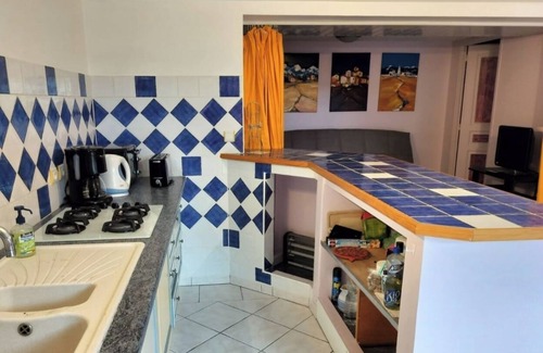 Aubenas Apartment | Gite on garden level