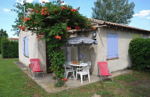 Raphele-les-Arles House | Gite Pastre #1, Gite in Holiday Residence between Camargue and Alpilles