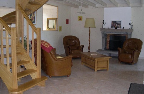 Saint-Pierre-du-Chemin House | Gite Pierre Rose