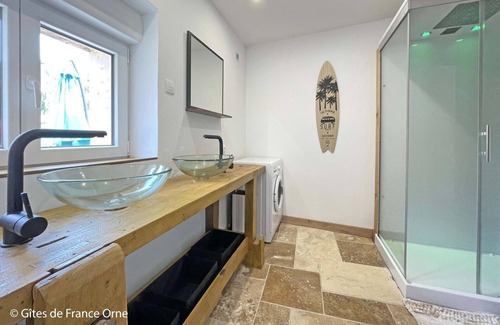 Reveillon Cottage | Gite Réveillon, 3 bedrooms, 6 persons