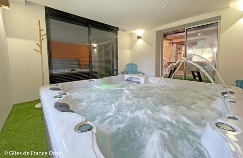 Reveillon Cottage | Gite Réveillon, 3 bedrooms, 6 persons