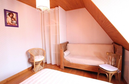 Saint-Illide Cottage | Gite Saint-Illide, 3 bedrooms, 6 persons