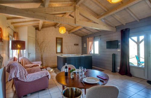 Saint-Cybranet Ski Chalet | gite&spa privatif -le bois de la pause-