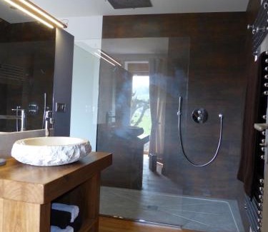 Chasselay House | Gite Stone & Spa