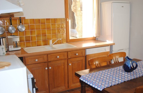 Cessenon-sur-Orb Cottage | GITE TILLEUL MAS DE RATIES