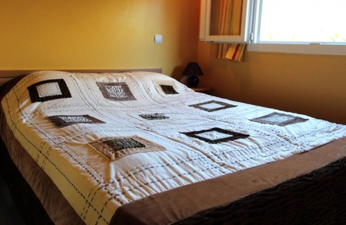 Treignat Cottage | Gite Treignat, 2 bedrooms, 4 persons