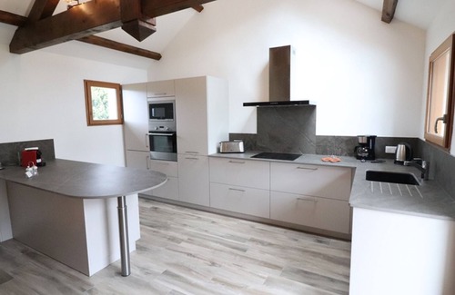 Vic-sur-Cere Cottage | Gite Vic-sur-Cère, 2 bedrooms, 4 persons