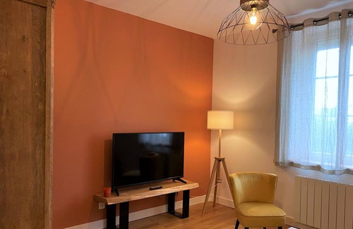 Villeneuve-sur-Allier Cottage | Gite Villeneuve-sur-Allier, 2 bedrooms, 4 persons