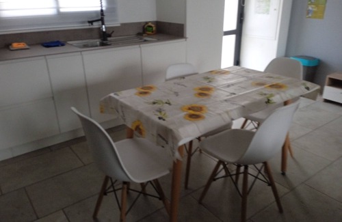 Malaucene Apartment | Gite with garden