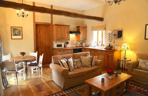 Villamblard Cottage | Gites Boutique The Cottage Sleeps 2 (1 Bedroom)