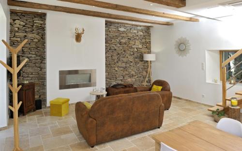 Salles-Curan House | Gites Domaine du Charouzech