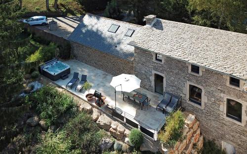 Salles-Curan House | Gites Domaine du Charouzech