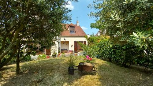 Herblay Bed & Breakfast | Gites Les Roses