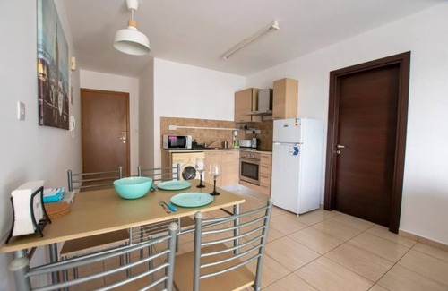 Lykabittos Apartment | Glabur Stays - The Master Atelier - Nicosia City