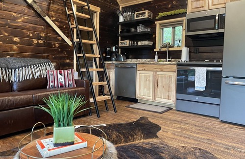 West Glacier Cabin | Glacier Riverbend Cabins nestled right on river just a mile from Glacier Park!