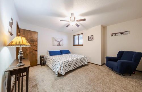 West Glacier House | Glacier Vista Golf Getaway