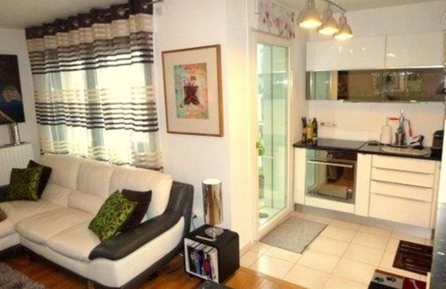 Aubervilliers Apartment | Glamor Apartment - Paris - 19th arrondissement