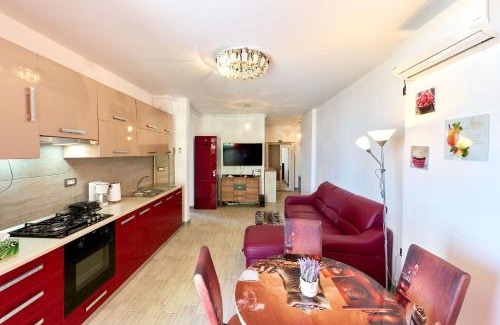 Mamaia-Sat Apartment | Glamour Red apartment 22 in Spa Pool resort