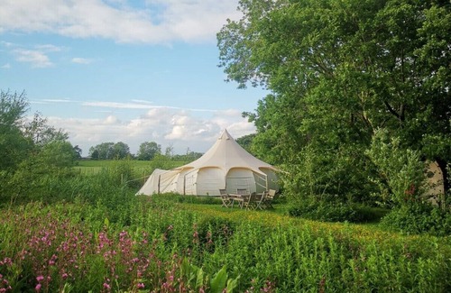 Haveringland House | Glamp and Stargaze in Haveringland Castle