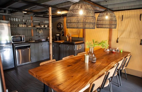 Uden House | Glamping 8-person Safari tent