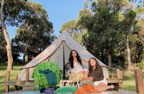 Shoreham House | Glamping at Iluka Retreat - Lakeside