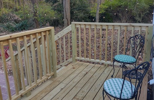 High Point House | Glamping at it's best! Sleeps 4, Porch w/grill Fire pit Big outdoor living space
