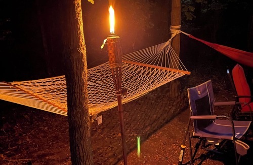 Niles Apartment | Glamping Getaway with kitchenette on Flower and Alpaca farm
