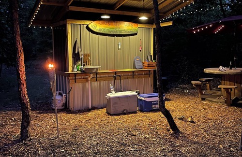 Niles Apartment | Glamping Getaway with kitchenette on Flower and Alpaca farm