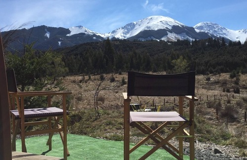 Mt Lyford Cabin | Glamping in a hut with a superb mountain view