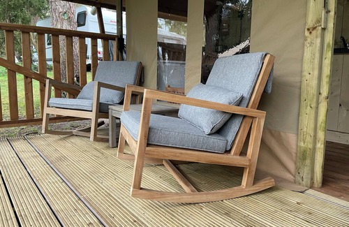 Beerze Cabin | Glamping in safari style! A luxurious and stylishly furnished glamping tent!