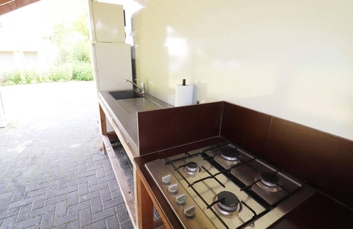Twijzel House | Glamping Lodge in Friesland near Nature Reserves