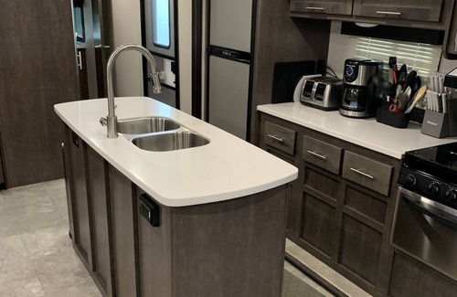 Braden River House | “GLAMPING”on 10 acres…10minutes to Lakewood Ranch and close to Sarasota scenes.