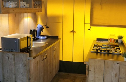 Jabbeke RV Rental | Glamping tent
