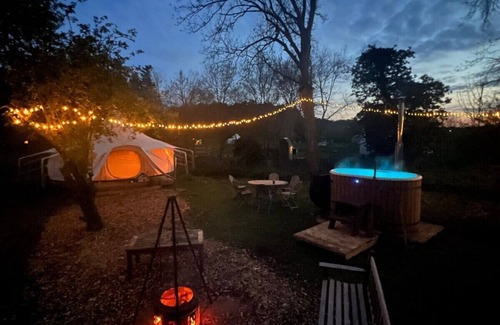 Haveringland RV Rental | Glamping with wood-fired Hot Tub at Moat Island