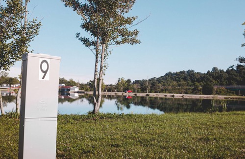 Kipling RV Rental | Glamplyfe in Cambridge: RV Site #2