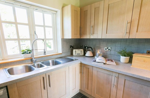 Rhydwyn Cottage | Glan Gors Felin - sleeps 8 guests in 4 bedrooms