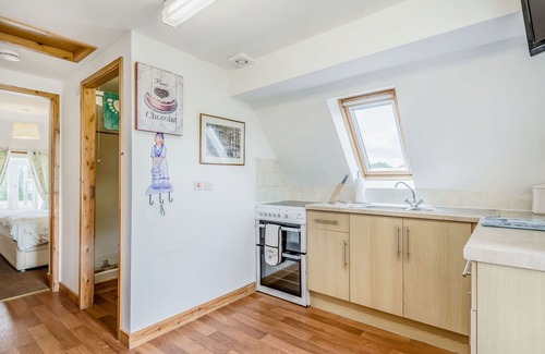 Rhydlydan Apartment | GLAN NUG BACH, pet friendly, with a garden in Rhydlydan