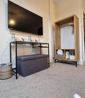 Hoole House | Glen Garth Guest House