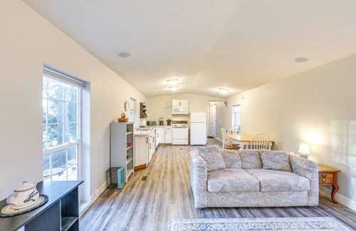 Glenburn Cottage | Glenburn Getaway Near Orchards & Penobscot River