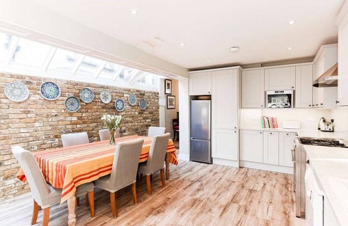 Thamesfield House | Glendarvon Street | Pro-Managed